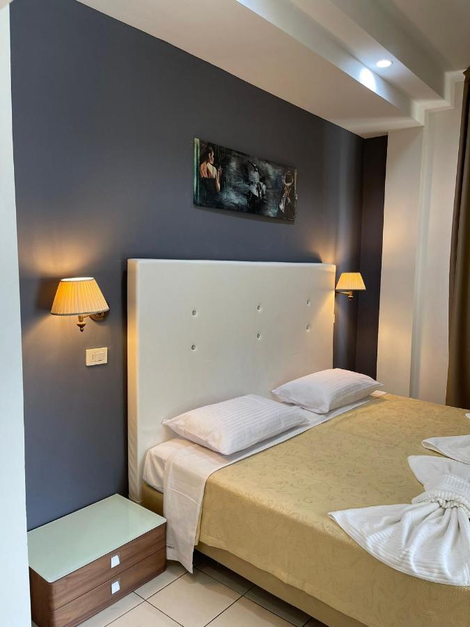 Hotel New Happy Rimini Exteriér fotografie