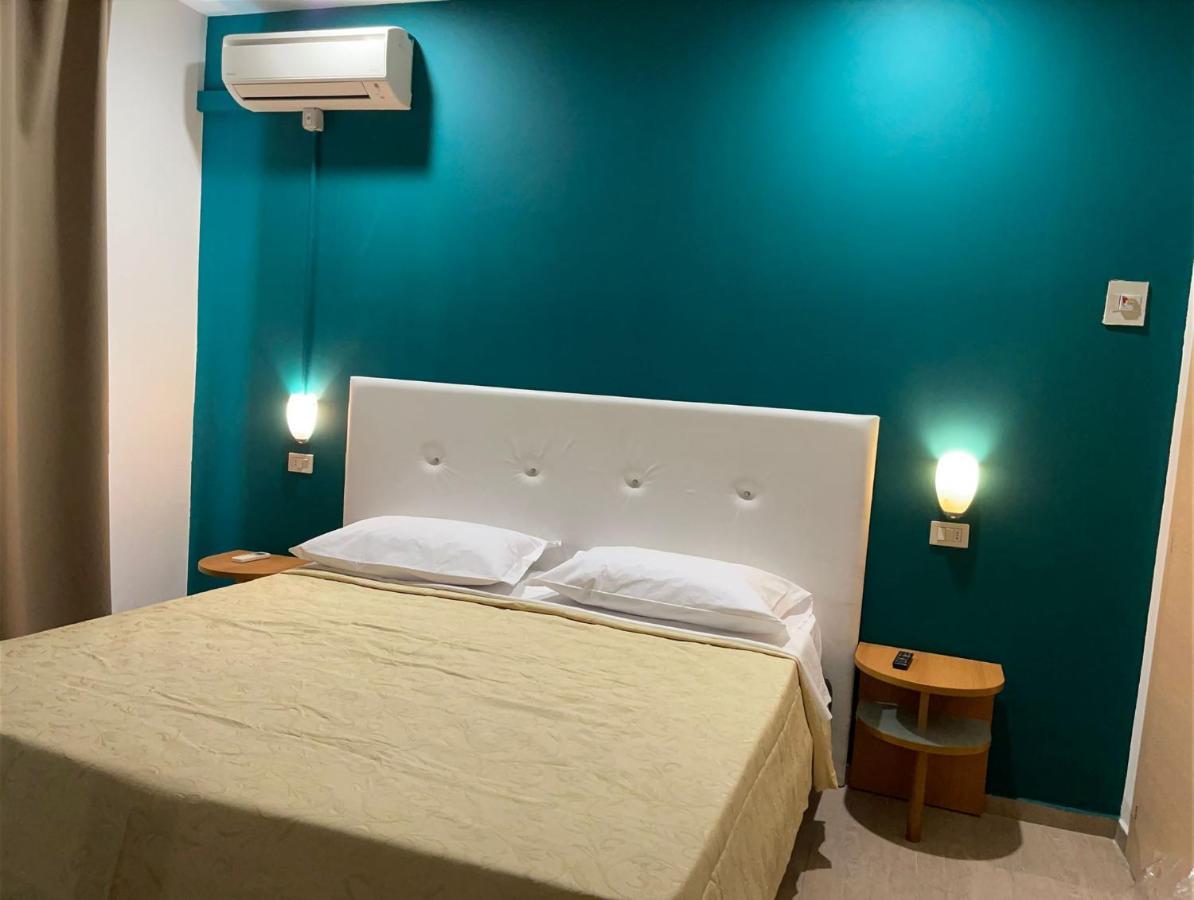 Hotel New Happy Rimini Pokoj fotografie
